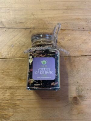 Puur thee pot Voetjes op de bank