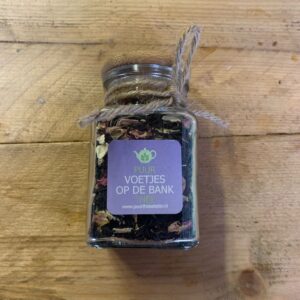 Puur thee pot Voetjes op de bank